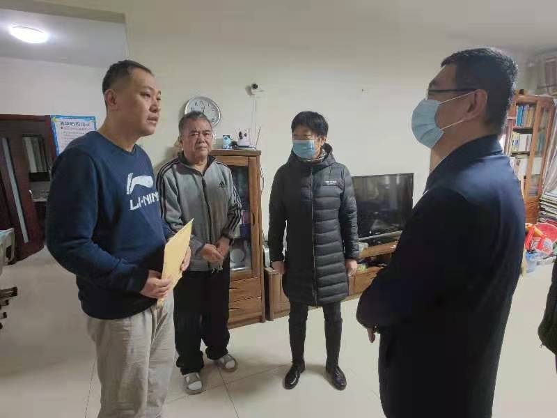 看望慰问白晓卉同志家属.jpg