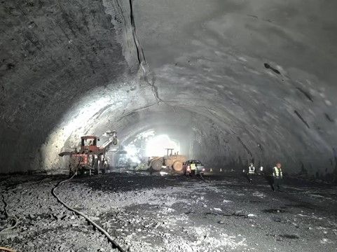 s_2411271542308942015.jpg